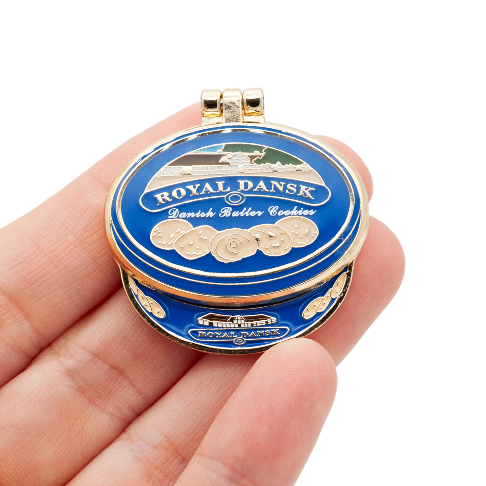 Grandma's Sewing Kit Needle Minder, Small